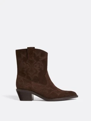 Stradivarius Skórzane botki na obcasie w stylu kowbojskim  BRĄZOWY