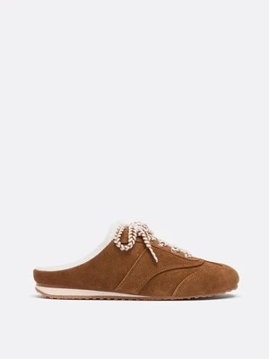 Stradivarius Skórzane kapcie bez pięty  BRĄZOWY