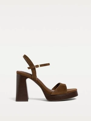 Stradivarius Skórzane sandały na platformie  BRĄZOWY