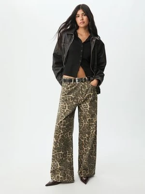 Stradivarius Spodnie baggy w panterkę  Szary