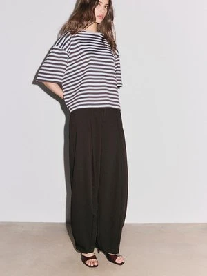 Stradivarius Spodnie baggy z zakładką  Brązowy