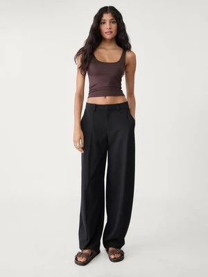 Stradivarius Spodnie baggy z zakładką  Czarny