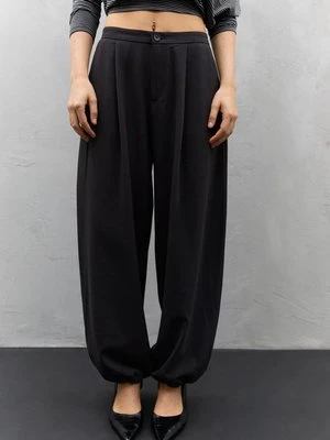 Stradivarius Spodnie bufiaste wizytowe  Czarny