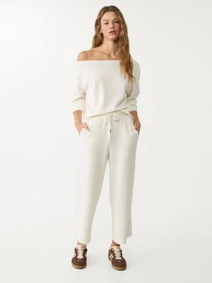 Stradivarius Spodnie culotte o luźnym kroju i miękkim dotyku  Ecru