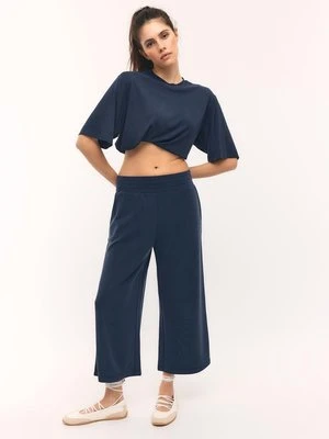 Stradivarius Spodnie culotte o miękkim dotyku  Ciemnomorski