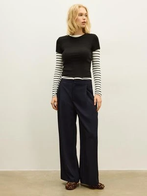 Stradivarius Spodnie culotte z zakładkami  Czarny