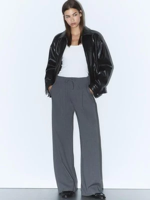 Stradivarius Spodnie eleganckie z zakładkami i sznurkami  Ciemnoszary