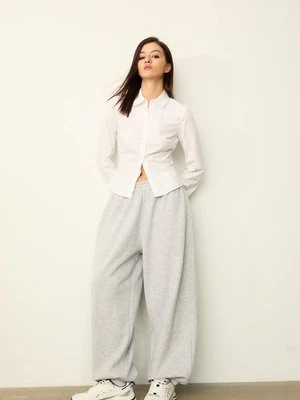 Stradivarius Spodnie jogger balloon  Popielaty