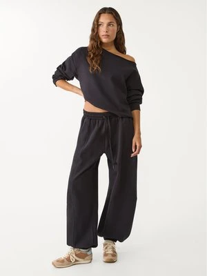 Stradivarius Spodnie jogger balloon z dzianiny dresowej  Czarny