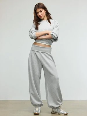 Stradivarius Spodnie jogger balloon z miękkim wywijanym pasem  Popielaty