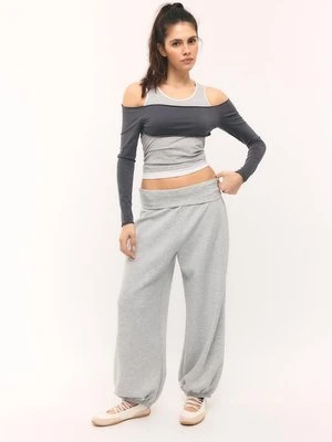 Stradivarius Spodnie jogger balloon z wywijanym pasem, miękkie w dotyku Popielaty