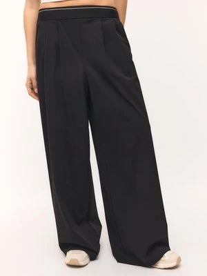 Stradivarius Spodnie jogger palazzo z gumką w pasie  Czarny