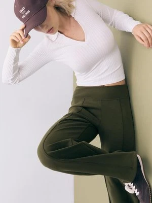 Stradivarius Spodnie jogger z prostymi nogawkami, z przeszyciami, miękkie w dotyku