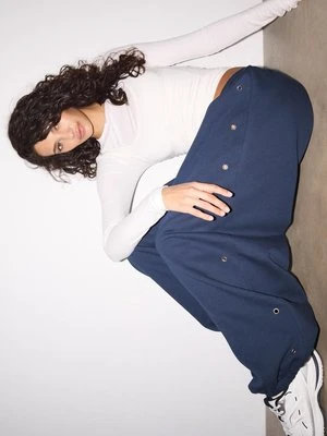 Stradivarius Spodnie jogger z oczkami  Morski