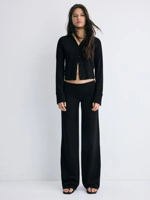 Stradivarius Spodnie legginsy z wywijanym pasem  Czarny