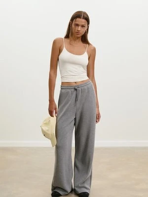 Stradivarius Spodnie palazzo o miękkim dotyku  Ciemnoszary