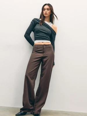 Stradivarius Spodnie wizytowe proste slim  Brązowy