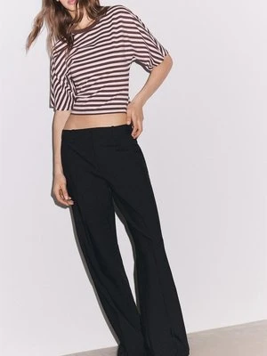 Stradivarius Spodnie wizytowe z kieszeniami  Czarny