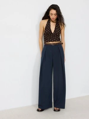 Stradivarius Spodnie z zakładkami maxi i paskiem  Ciemnomorski