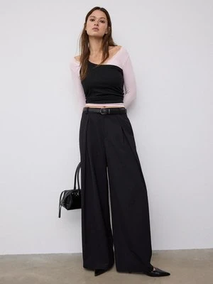 Stradivarius Spodnie z zakładkami maxi i paskiem  Czarny