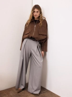 Stradivarius Spodnie z zakładkami maxi i paskiem  Popielaty