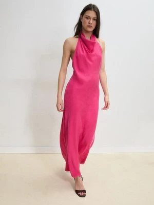Stradivarius Satynowa sukienka midi z dekoltem halter i odkrytymi plecami  Fuksja
