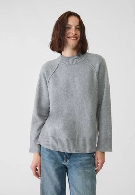 Stradivarius Sweter basic z dzianiny  Ciemnoszary