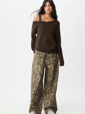 Stradivarius Sweter dzianinowy asymetryczny  Brązowy