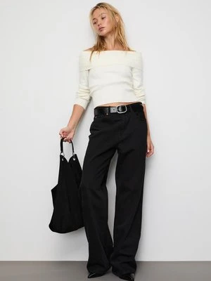 Stradivarius Sweter dzianinowy z odkrytymi ramionami  Ecru