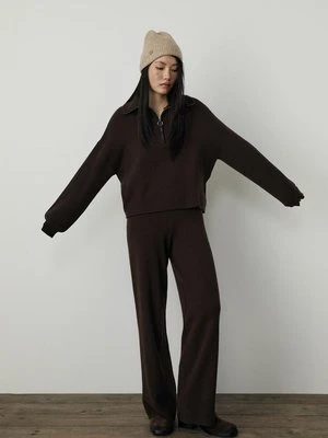 Stradivarius Sweter dzianinowy z zamkiem  Brązowy