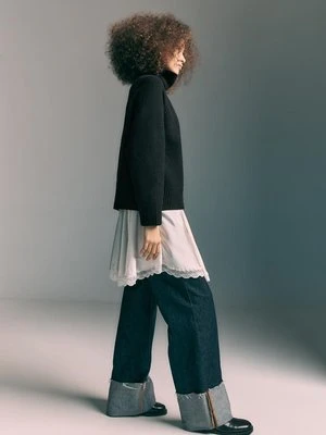 Stradivarius Sweter regularny z golfem  Czarny