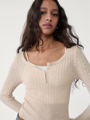 Stradivarius Sweter z dekoltem w serek i guzikami  Kamień