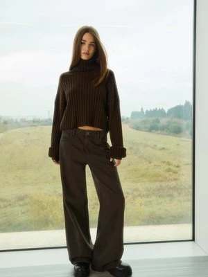 Stradivarius Sweter z dzianiny z golfem  Brązowy