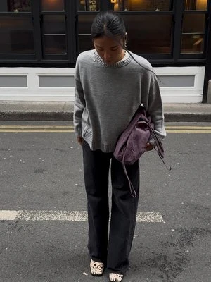 Stradivarius Dzianinowy sweter z okrągłym dekoltem  Popielaty