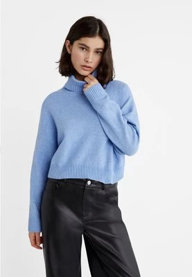 Stradivarius Sweter z miękkiej dzianiny Soft Touch  Błękitny