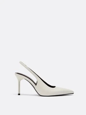 Stradivarius Szpilki ze sztucznej skóry  ECRU