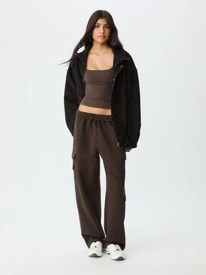 Stradivarius T-shirt na ramiączkach z dekoltem kwadratowym  Brązowy