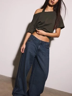 Stradivarius T-shirt z krótkim rękawem, dekoltem w łódkę i marszczeniami Brązowy