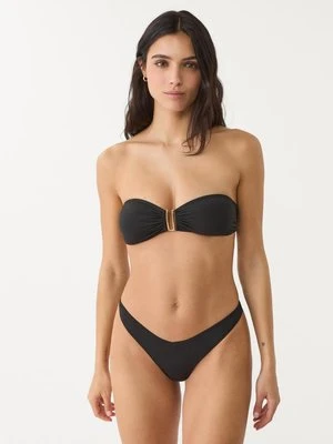 Stradivarius Top bandeau od bikini z metalowym elementem w kształcie U  Czarny