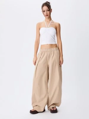 Stradivarius Top bandeau wiązany na szyi z dekoltem halter  Biały