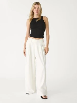 Stradivarius Top basic typu bokserka  Czarny