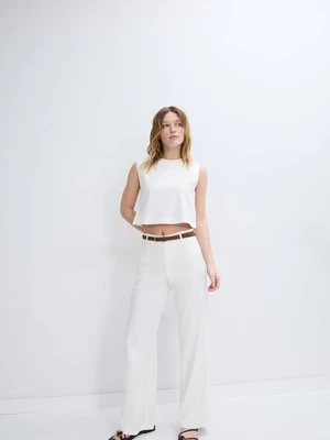 Stradivarius Top bokserka z efektem lnu  Biały