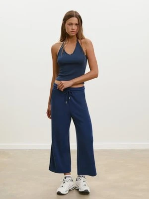 Stradivarius Top halter z wiązaniem  Morski