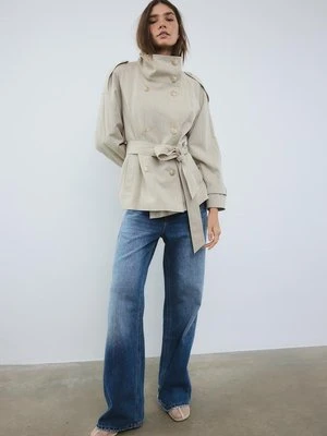 Stradivarius Trencz z golfem  Beżowy