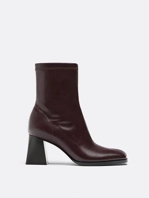 Stradivarius WIDE FIT. Botki stretch na średnim obcasie  Ciemnoczerwony