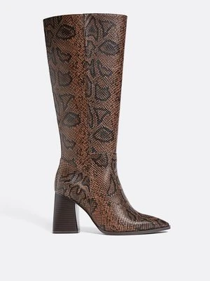 Stradivarius Wysokie kozaki na obcasie ze zwierzęcym wzorem  Dwukolorowy