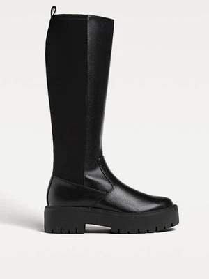 Stradivarius Wysokie, płaskie kozaki  Czarny