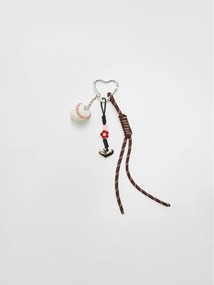 Stradivarius Zawieszka z piłką baseballową  Brązowy