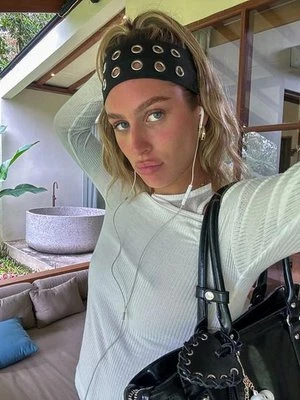 Stradivarius Zestaw 2 opasek do futra z ćwiekami  Czarny