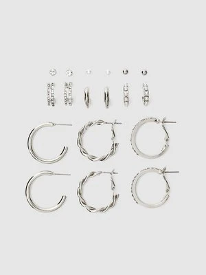 Stradivarius Zestaw 9 kolczyków kół z błyszczącymi ozdobami i sztucznymi perłami  Szary